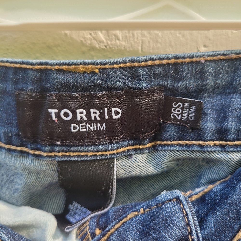 Torrid Skinny Jeans Dark Wash Mid Rise Plus Size Size 26 Short - Picture 10 of 13